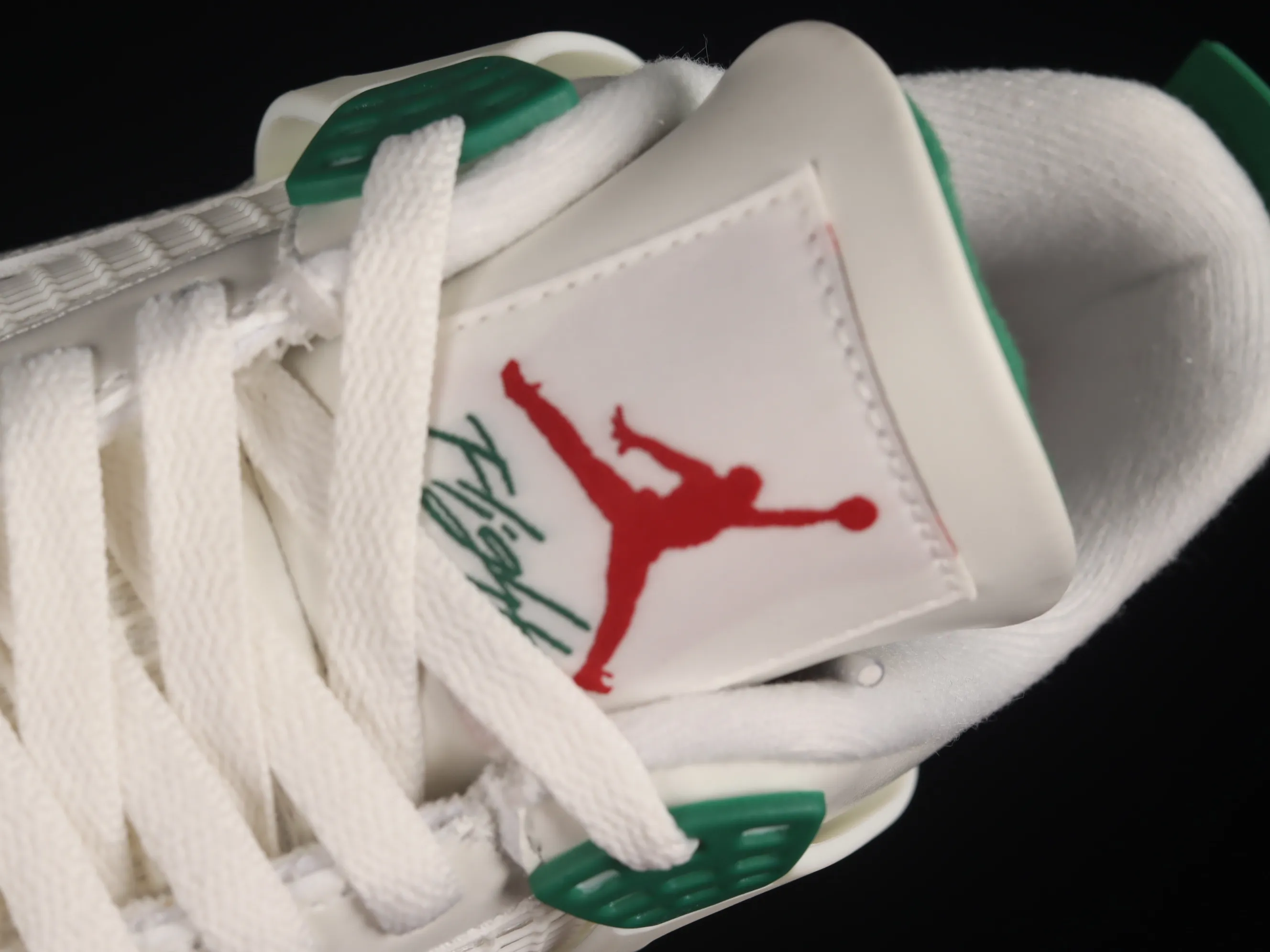 All categories Air Jordan Jordan series basketball shoes Air Jordan 4 pure original version Nk SB x Air Jordan 4 "Pine Green" AJ4 Joe 4 joint white green DR5415-103